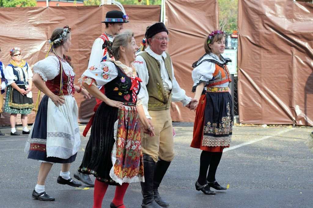 Slide Show – St Paul Czech and Slovak Folk Dancers